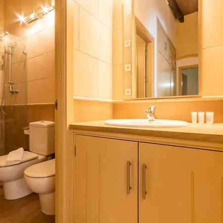 Apartamento Familiar Juramento Apartment *