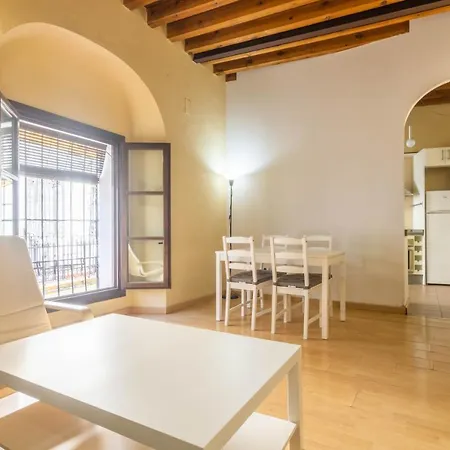 Apartamento Familiar Juramento Apartment *